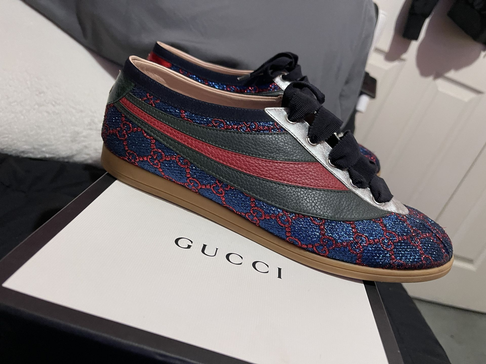 Gucci Shoes 