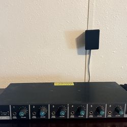 Furman HA-6 Headphone / Monitor Amplifier