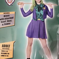 Costume