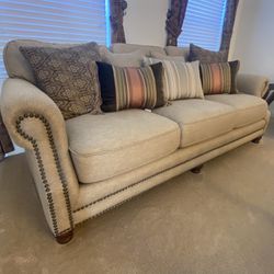 Formal Living Room Sofa & Loveseat Set (couch)