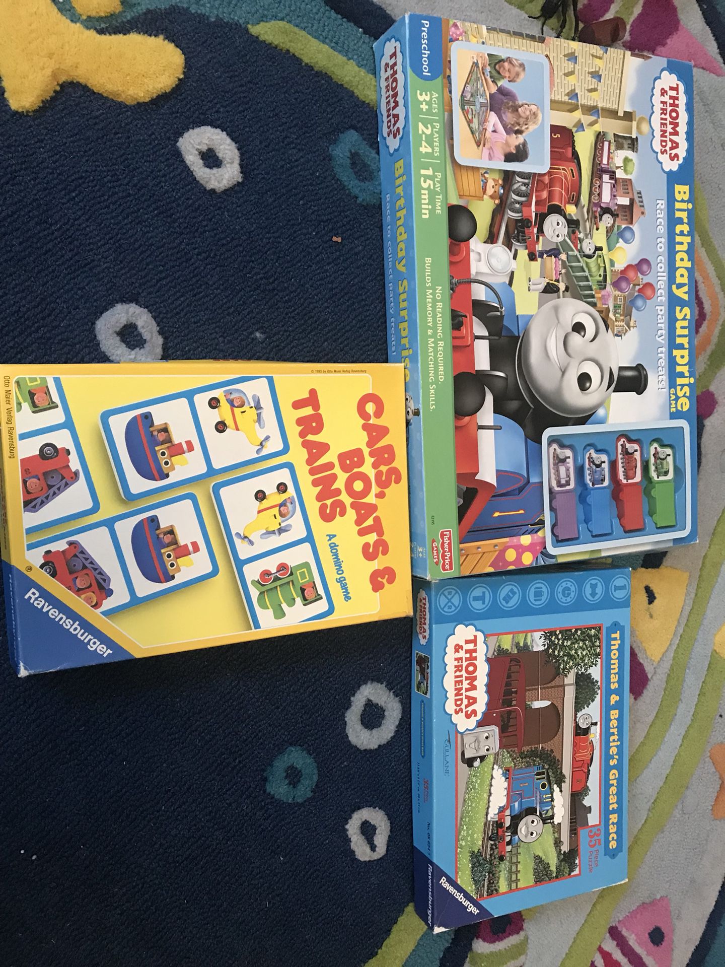 Thomas the train game and puzzles and domino game