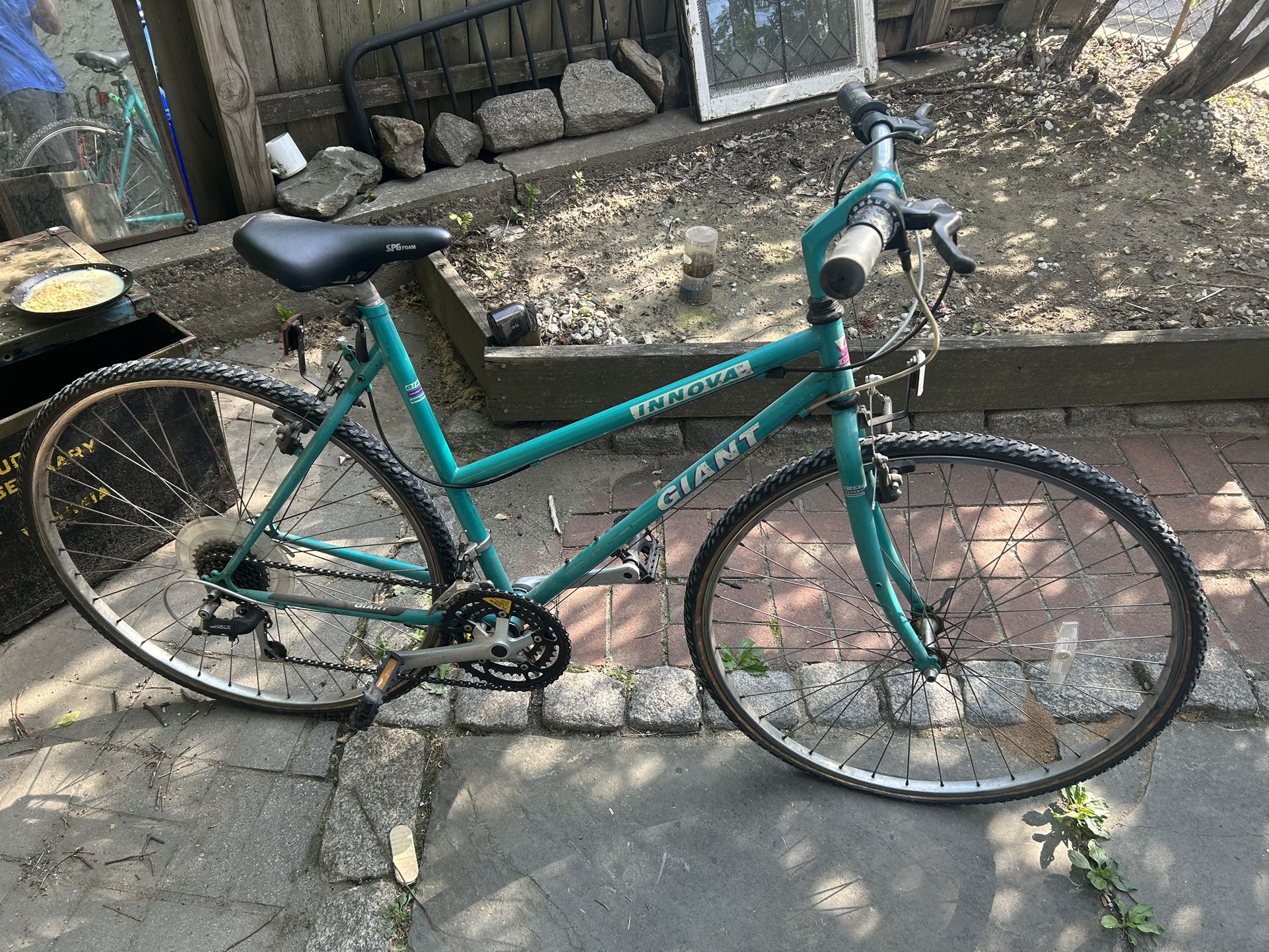 Vintage 21” giant innova step thru hybrid bike shimano exage 300lX drive train grip shift shifters