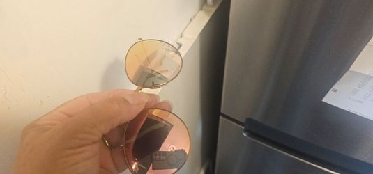 Foldable ray bans wit case