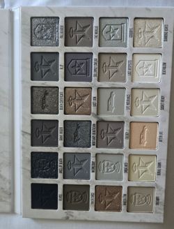 Eyeshadow palette Jeffree Star