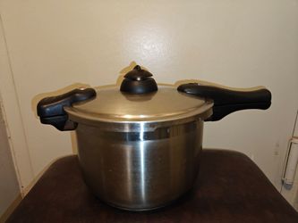 7 Qt. Stainless Steel Pressure Cooker