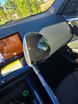 Taylormade Qi10 5 wood, Regular flex. Hit less than 10 times