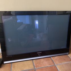 36” Plasma TV with Roku