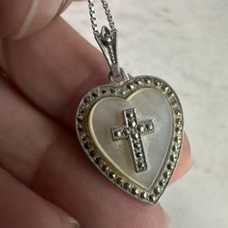 Vintage 925 Sterling Silver W/Mother Of Pearl & Marcasite Accents Necklace, Marked Sterling, 19in, 925 Chain , Beautiful Necklace