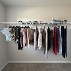 🚨 CLOSET CLEANOUT BUNDLE DEAL – $50 TAKES IT ALL! 🚨