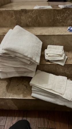 Hotel towels 5 bath 5 hand 5 face white