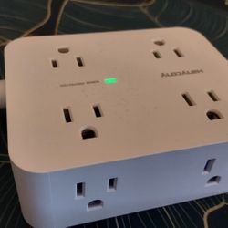 Power Strip with USB ports and Surge protector