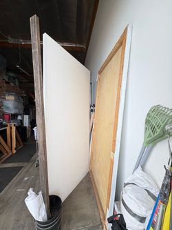 Free - 2 wood backdrops