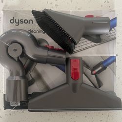 Dyson Vacuum Furniture & Accessories Cleaning Kit