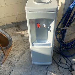 Rebrigerador Para Agua Bria Y Caliente