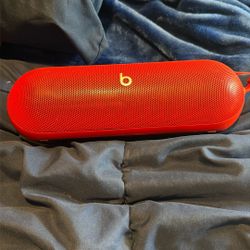 Beats Pill 