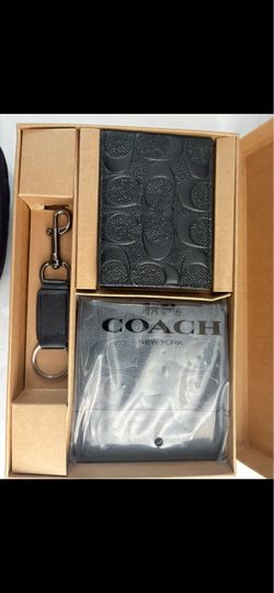 Coach Black Wallet & Keychain Gift Set