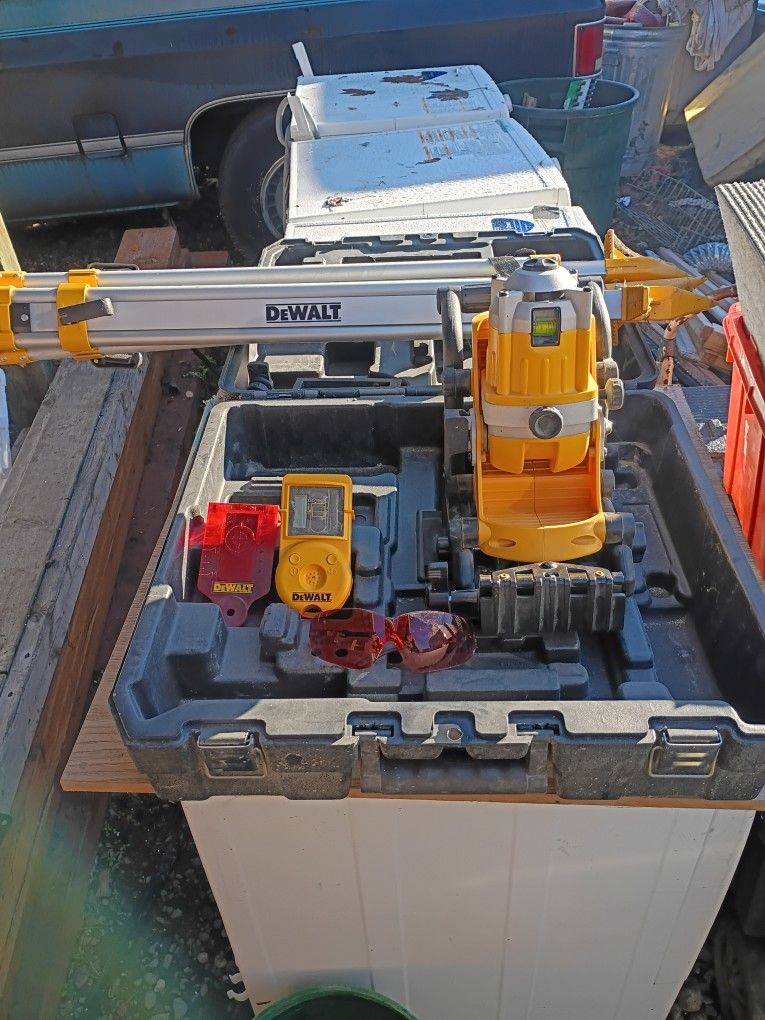 DeWalt Cordless Rotary Laser