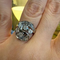 14K Gold Natural Diamonds Estate Ring