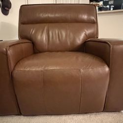 Everest Triple Power Recliner $1000
