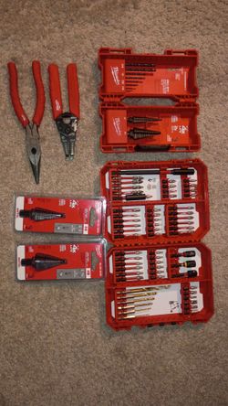 MILWAUKEE BIT SETS