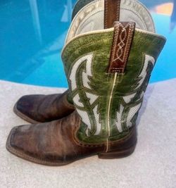 Ariat cowboy boots men’s size 11