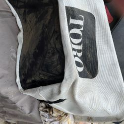 Toro grass catcher