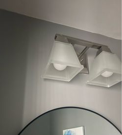 Bathroom light fixture