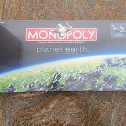 NEW = Monoply "Planet Earth" Edition = Sealed