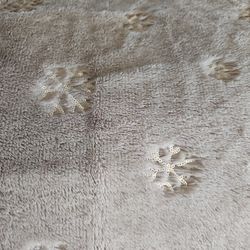 Nice Used Throw Blankets 