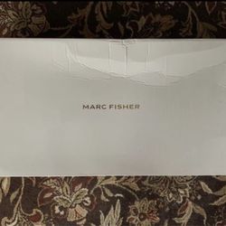 REDUCED ~ New Marc Fisher's Revela square-toe boots in box