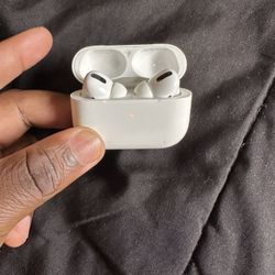 Apple AirPod Pro’s 