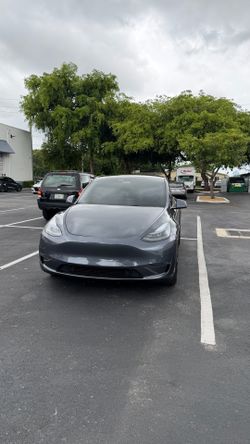 Tesla model Y performance