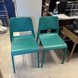 Pair of TEODORES Chairs, green