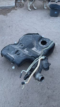 2013 Volkswagen Passat gas tank