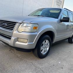 2010 Ford Explorer