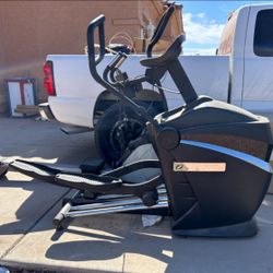 Octane Elliptical Machine 