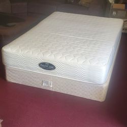 Simmons Back Care Full Size Bed 