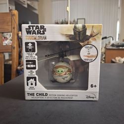 "NEW SEALED" Disney Star Wars Mandalorian Grogu - "Baby Yoda" Motion Sensing Flying Ball Drone