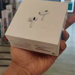 Apple AirPods Pro (2nd Generation) On Special Cash Deal 