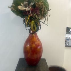 Mesita Con Adorno O Areqlo de Flores 