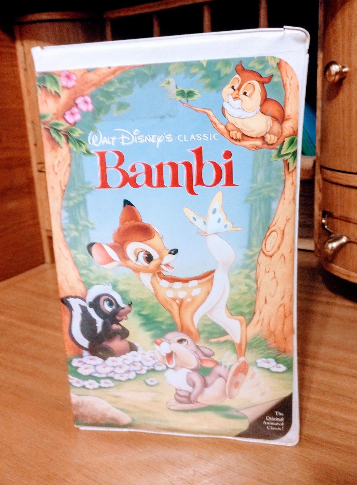 Disney's Bambi Black Diamond VHS VCR Clamshell Movie