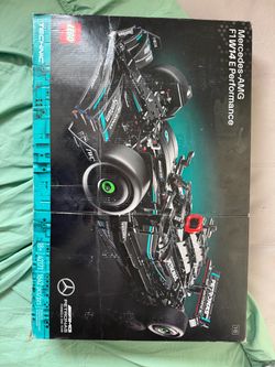 Lego technic Mercedes-AMG F1 W14 E Performance