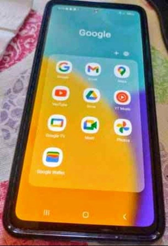 Samsung A52 5G Unlocked 128 GB Cell Phone w/Case, Sell