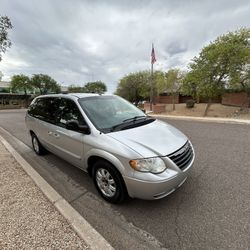 2007 Chrysler Town & Country