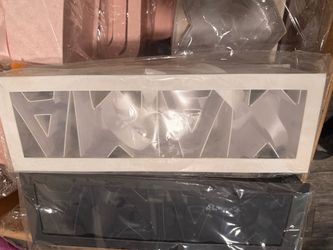 Flower arrangement supplies