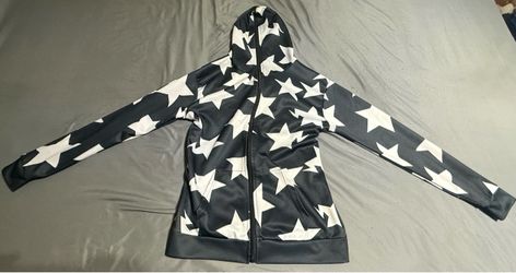 Black & White Star Zip-Up Hoodie – Men’s Small