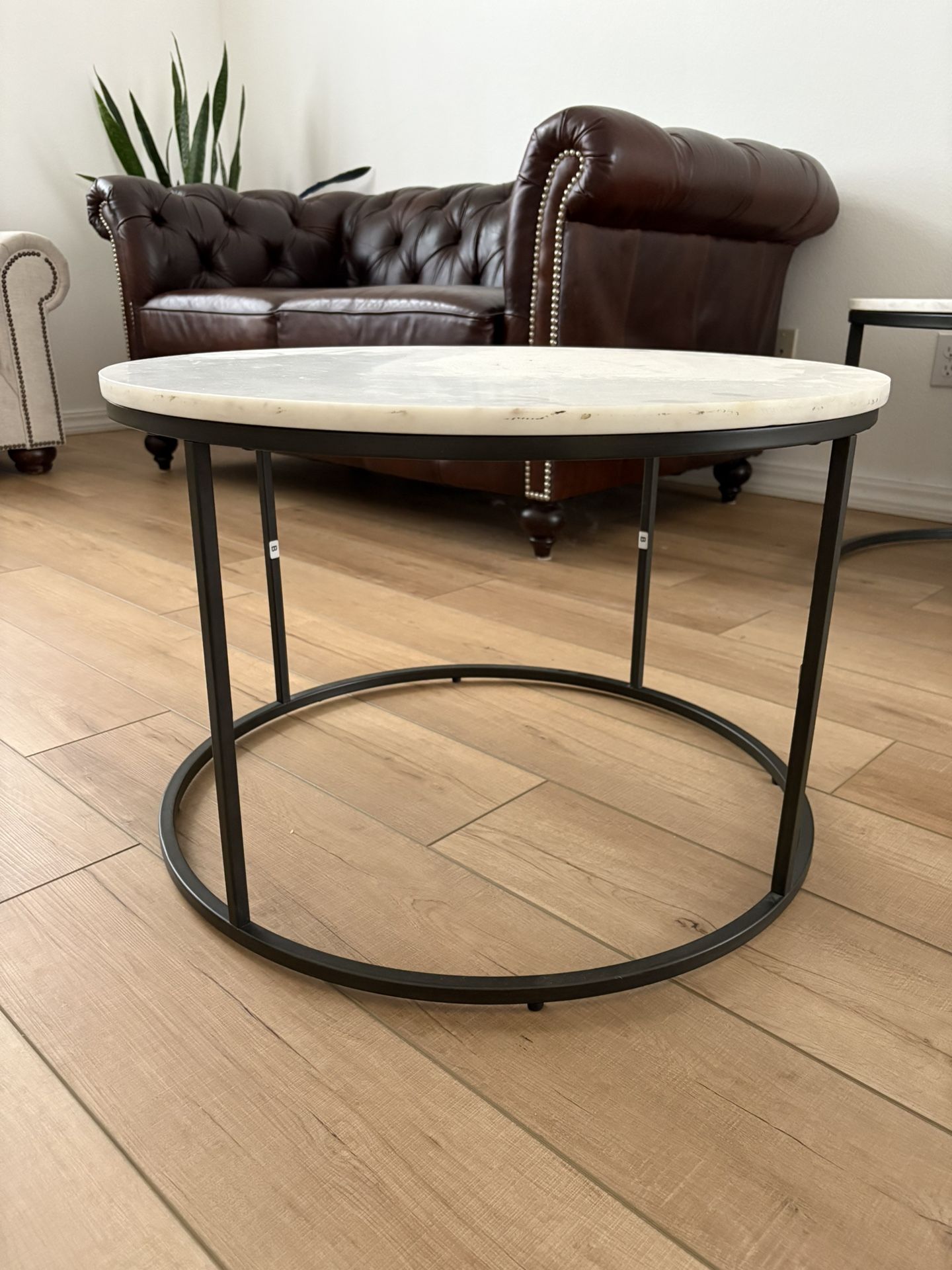 Pottery Barn  Small Marble Table - Pickup Only