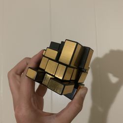 Cube/puzzle