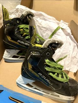 Youth Bauer Supreme M4 Hockey Skates 13