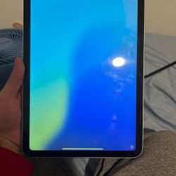 iPad Gen 10th 2024